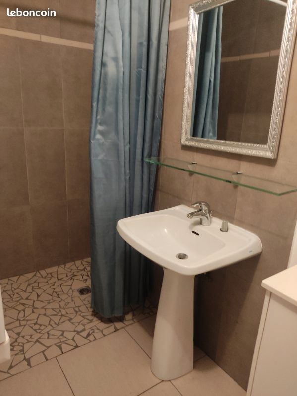 Appartement 1 pièce 20 m² · à Saint-Martin-d'Hères · 20 m² · 500 €