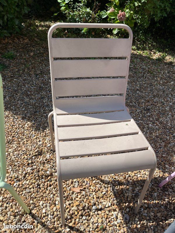 4 Chaises métal (image 1)