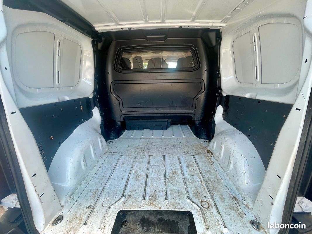 Citroën jumpy cabine approfondi utilitaire places carte grise