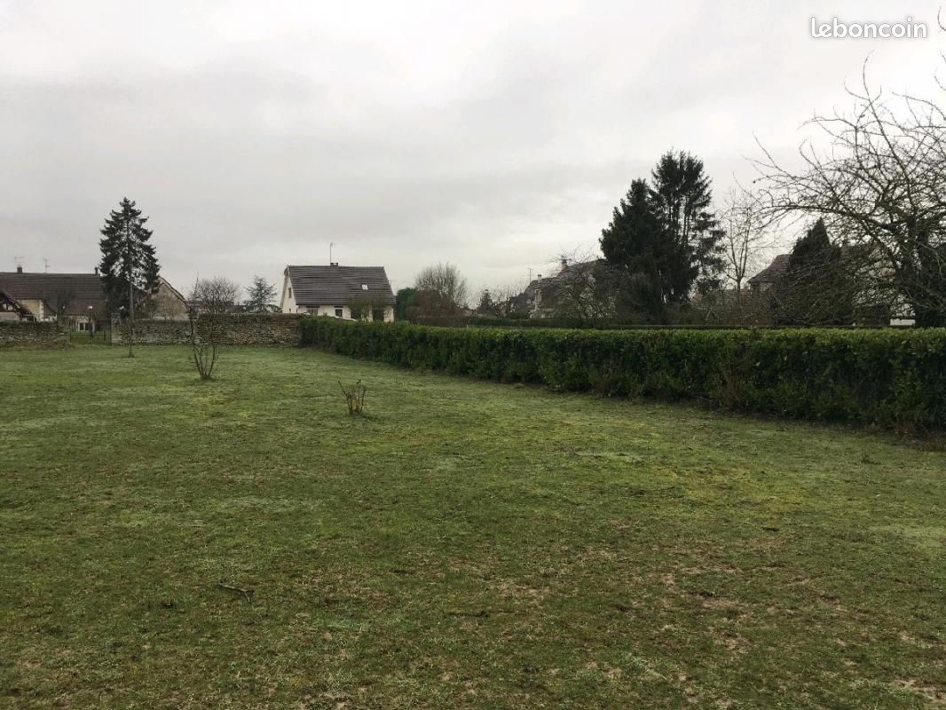 Terrain 454 m² Amblainville · 98 000 €