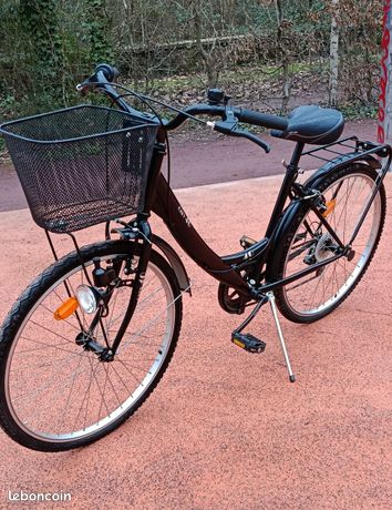 Vélo Ville Femme Retro 28" – Cadre Acier 48cm – Panier & Porte-Bagages – Neuf – Fabriqué En Ukraine