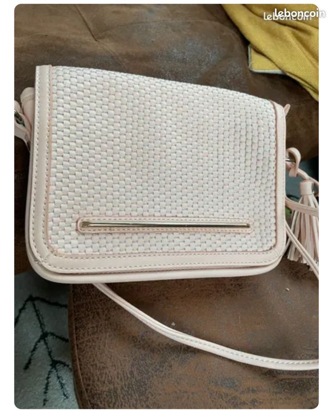 Sac rose minelli comme neuf (image 1)