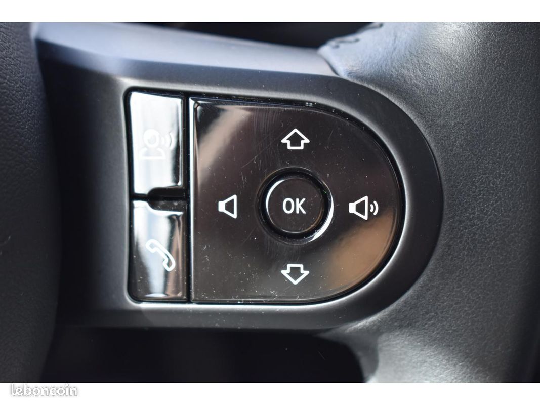 MINI COUNTRYMAN F60 LCI 136 ch BVA7 Cooper Essential (image 23)