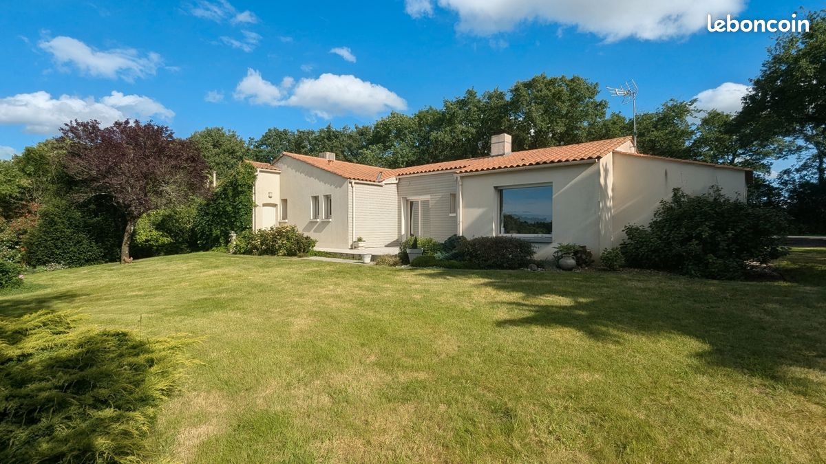 Maison 7 pièces 126 m² · à Aizenay · 126 m² · 350 000 €