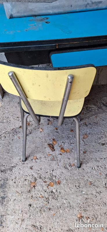 Table formica bleu ROC avec 1 chaise et 1 tabouret (image 7)