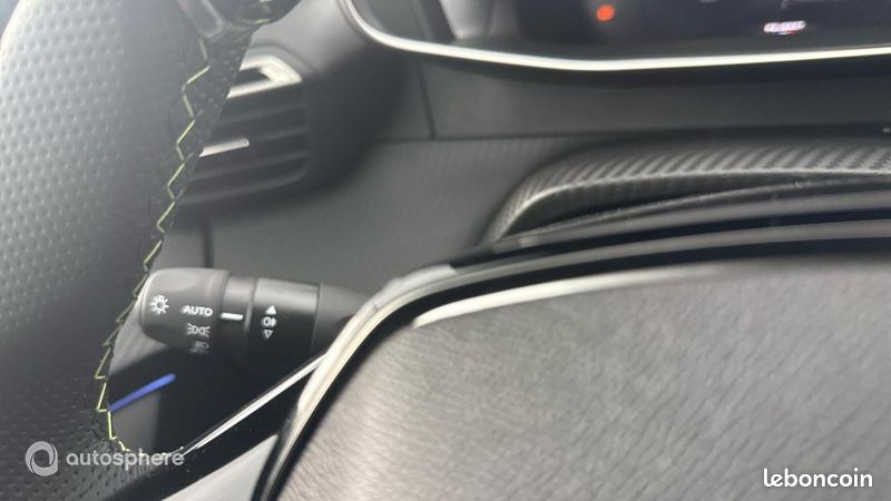Peugeot 208 e-208 136ch GT (image 23)
