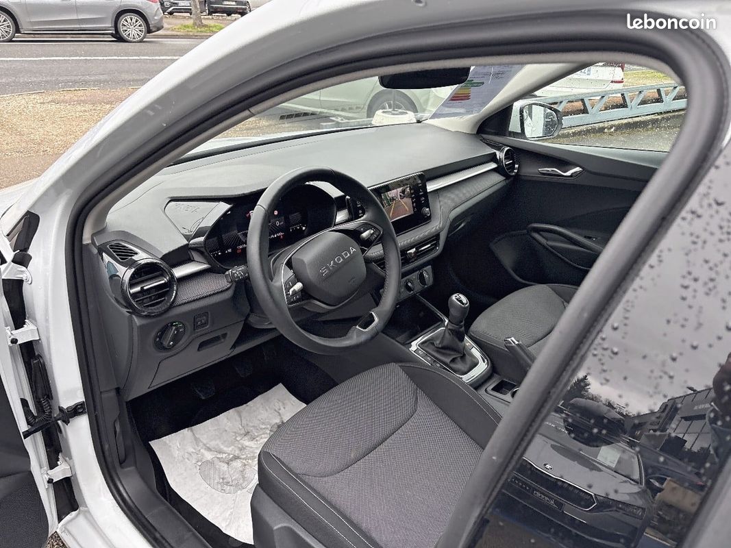 SKODA Fabia 1.0 TSI 95 ch EVO 2 BVM5 Selection (image 21)