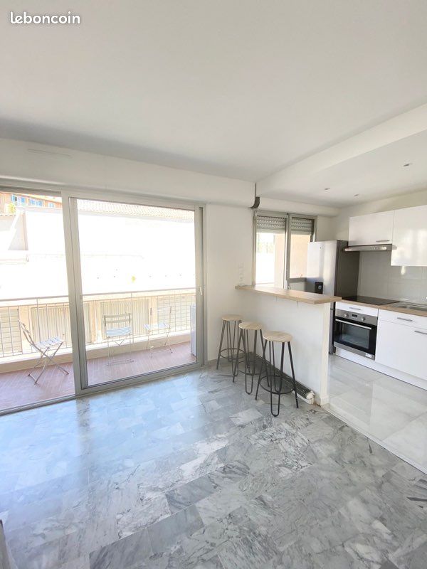 Appartement 2 pièces 31 m² · à Antibes · 31 m² · 950 €/mois