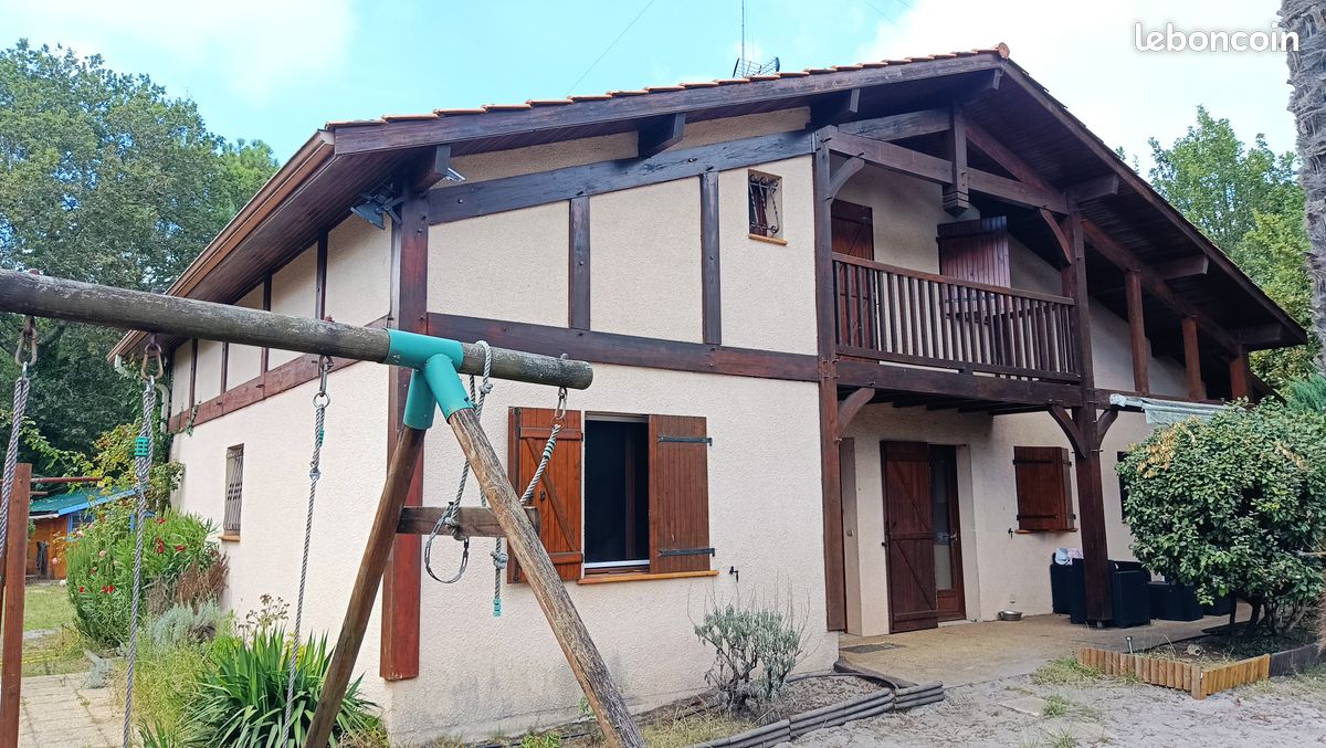Maison 7 pièces 140 m² · à Parentis-en-Born · 140 m² · 1 450 €/mois