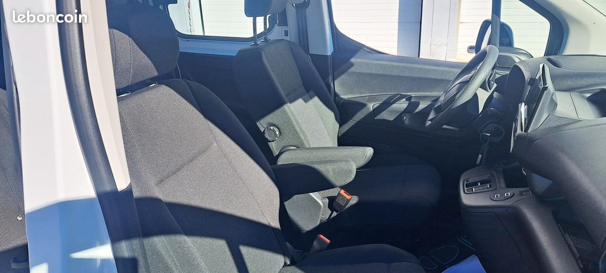 FIAT DOBLO COMBI 5 places Blue Hdi 130 (image 3)