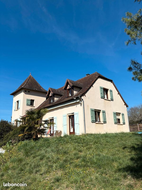 Maison 5 pièces 170 m² · à Figeac · 170 m² · 275 000 €