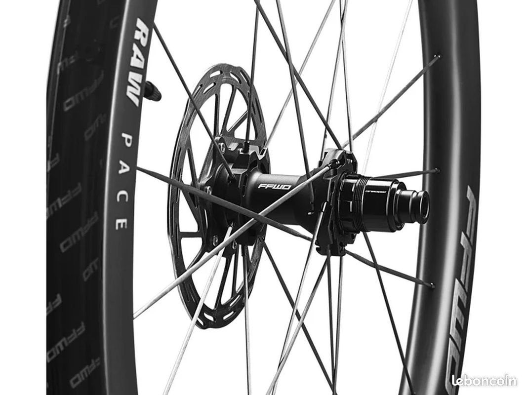 Roues carbone gravel FFWD Raw Pace (FFWD CeramicSpeed - 48mm - Disques - Tubeless-ready) 2026 Corps (image 5)