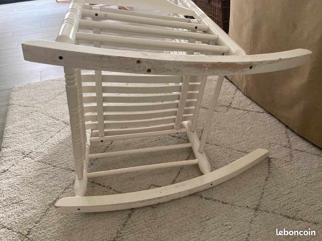 Rocking chair (image 4)