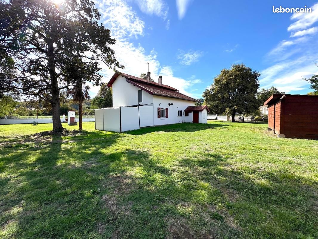 Maison 5 pièces 111 m² · à Aire-sur-l'Adour · 111 m² · 193 500 €