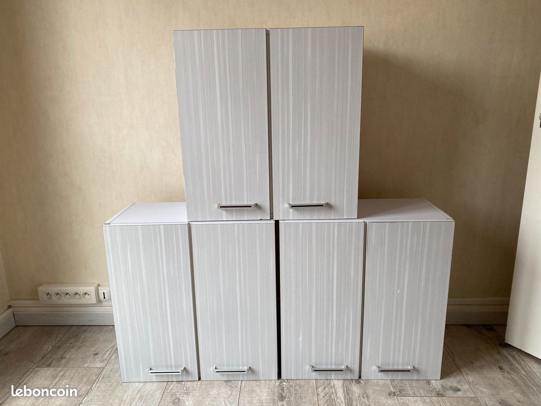 Lot de 3 armoires murales en Formica (image 1)