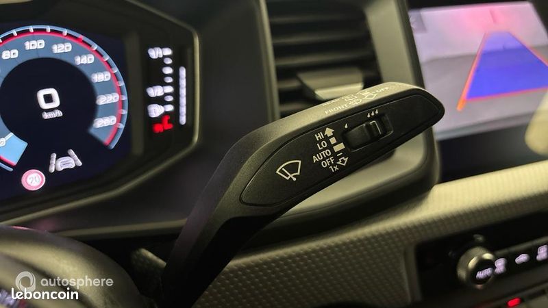 Audi A1 Sportback 35 TFSI 150ch S line S tronic 7 (image 24)