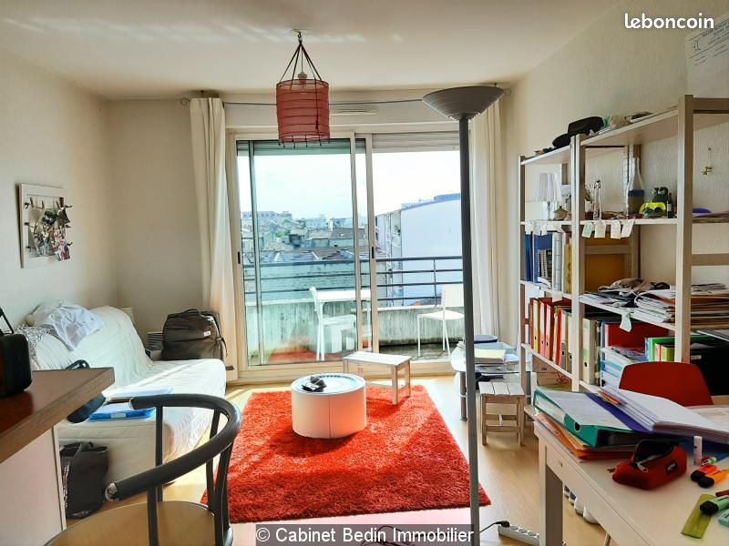 Appartement 2 pièces 34 m² · à Bordeaux · 34 m² · 825 €