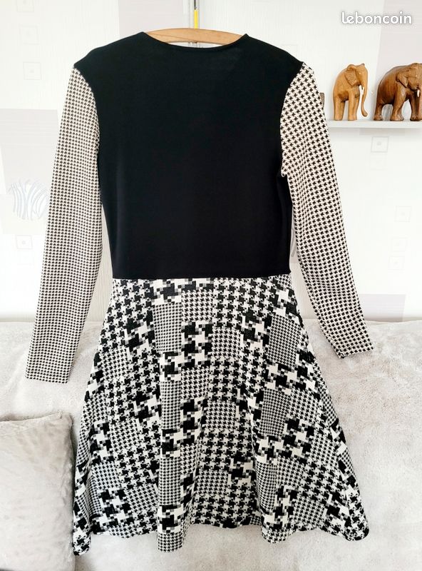 Jupe DESIGUAL Taille M/38 - Occasion En Très Bon état - Style Unique Et Coloré
