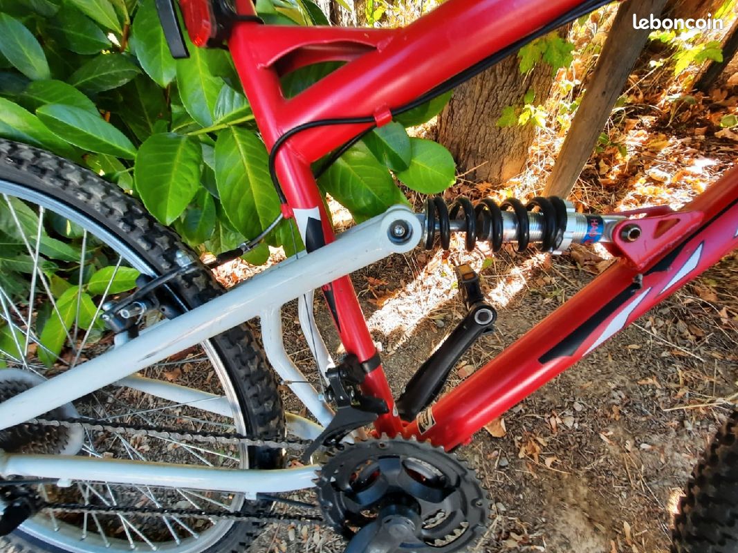 3 vélos, vélo de ville et de vélos de coursse (image 8)