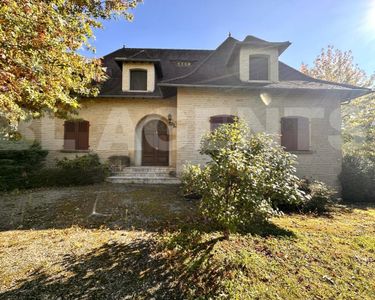 Maison 8 pièces 206 m²