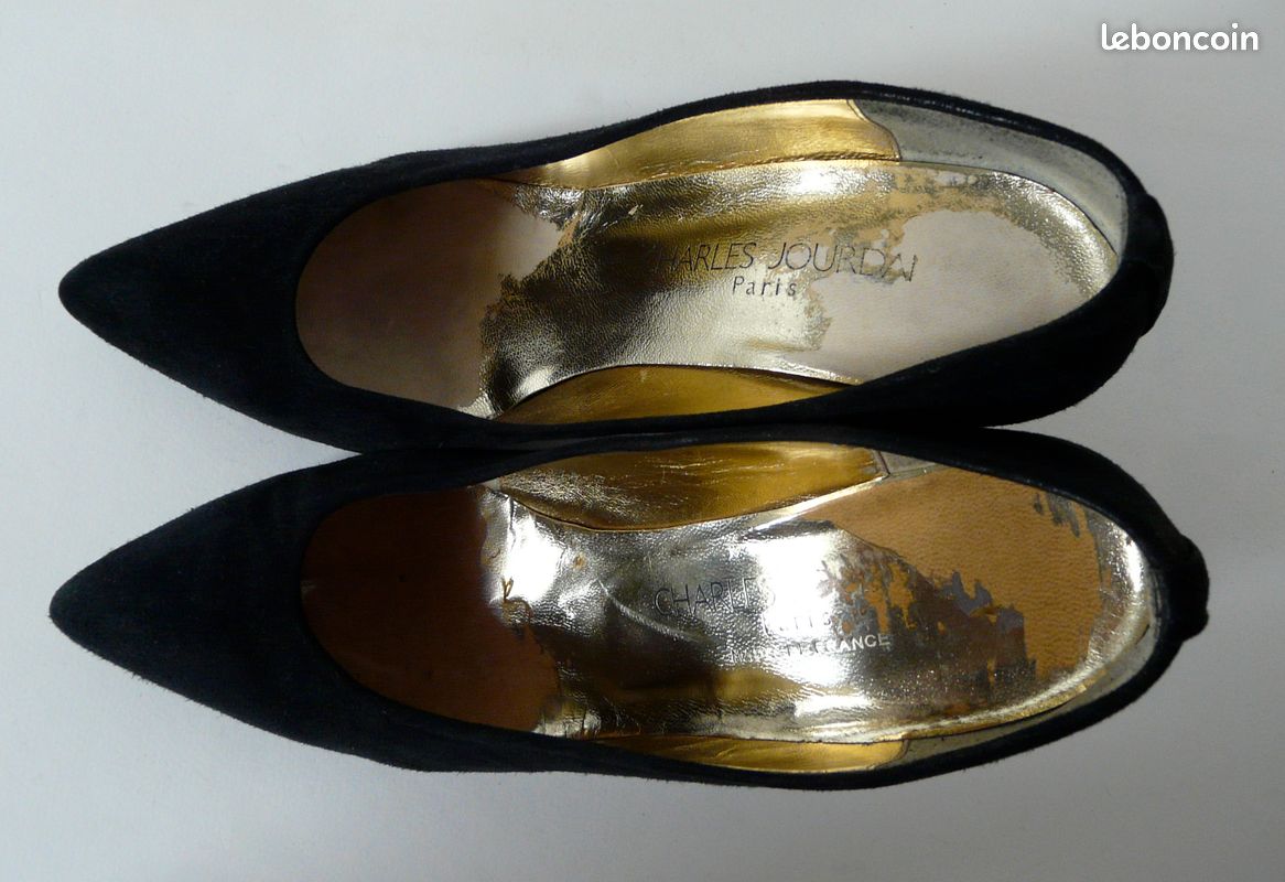 Escarpins en daim noir T. 37,5 38 Charles Jourdan Vintage 80's (image 4)