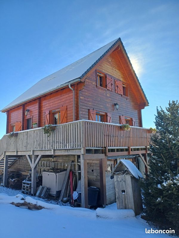 Maison 8 pièces 81 m² · à Chastreix · 81 m² · 378 000 €