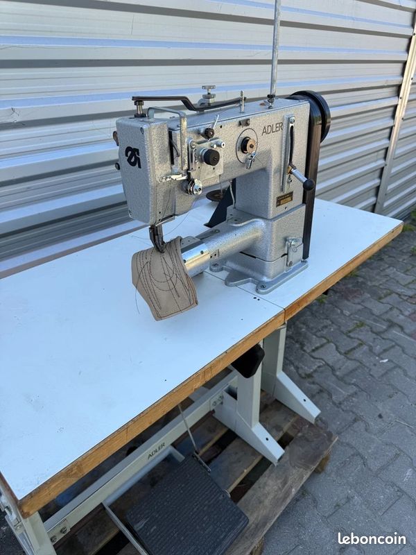 Machine à coudre industrielle canon Adler 269 (image 1)