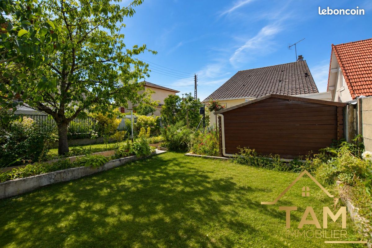 Maison 6 pièces 121 m² · à Saint-Cyr-l'École · 121 m² · 495 000 €