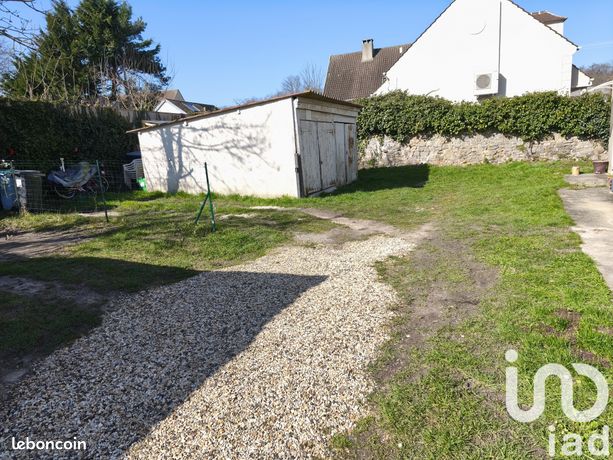 Parking/box 11 m² Saint-Martin-du-Tertre
