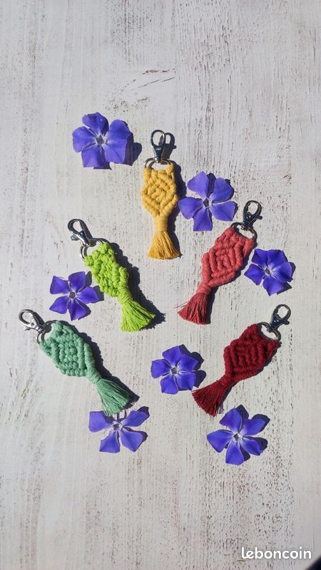 Portes clés macramé (image 1)