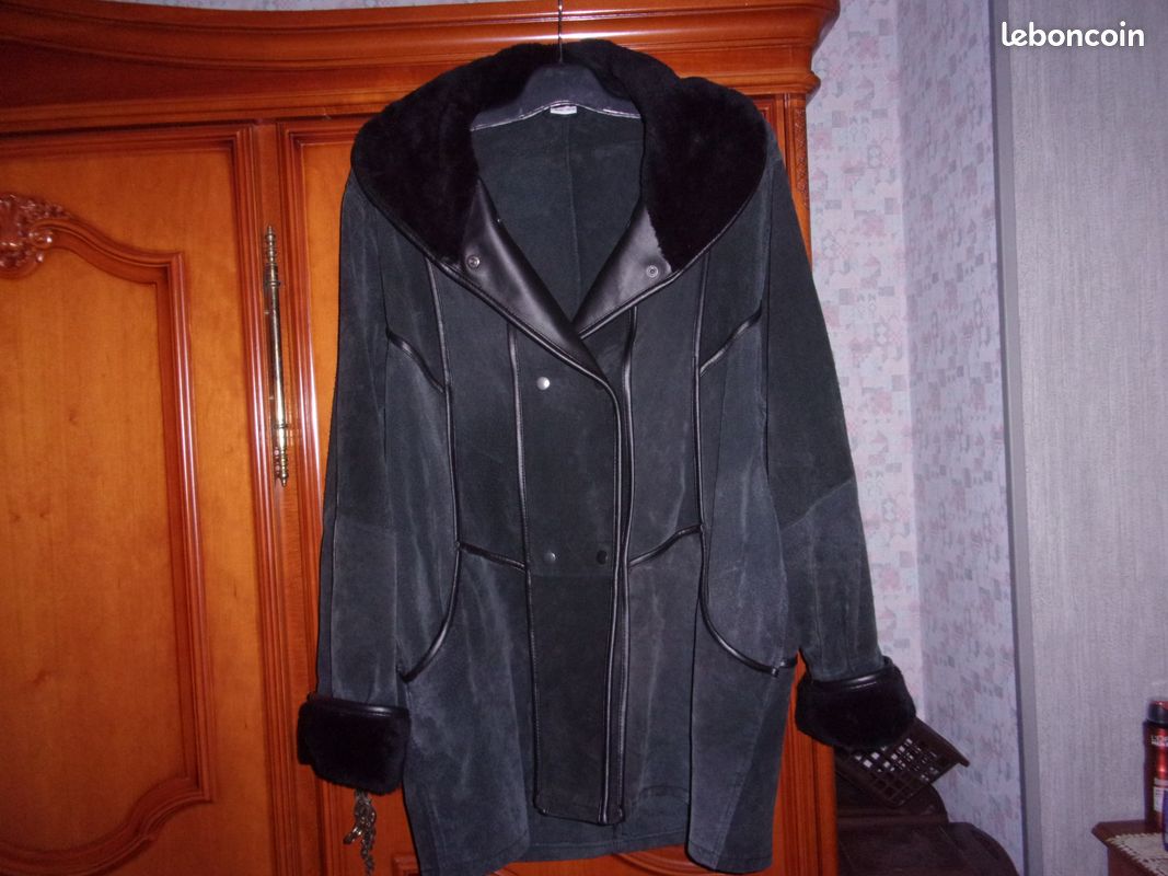 Manteau en croute de cuir Vêtements