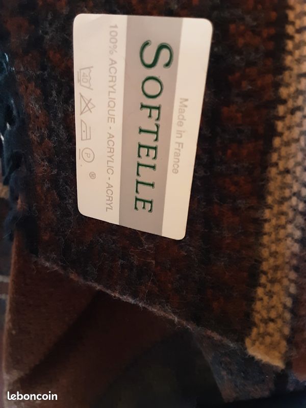 Plaid jacquard motif chiens (image 3)