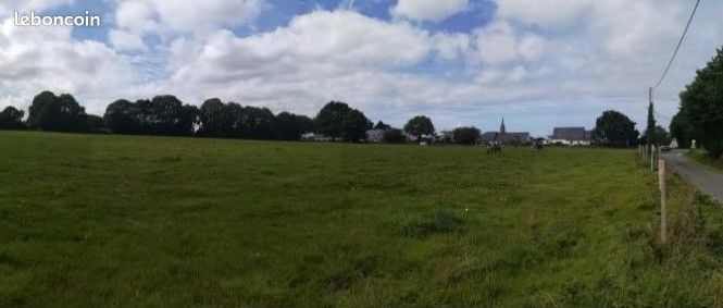 Terrain 537 m² Garlan · 42 500 €