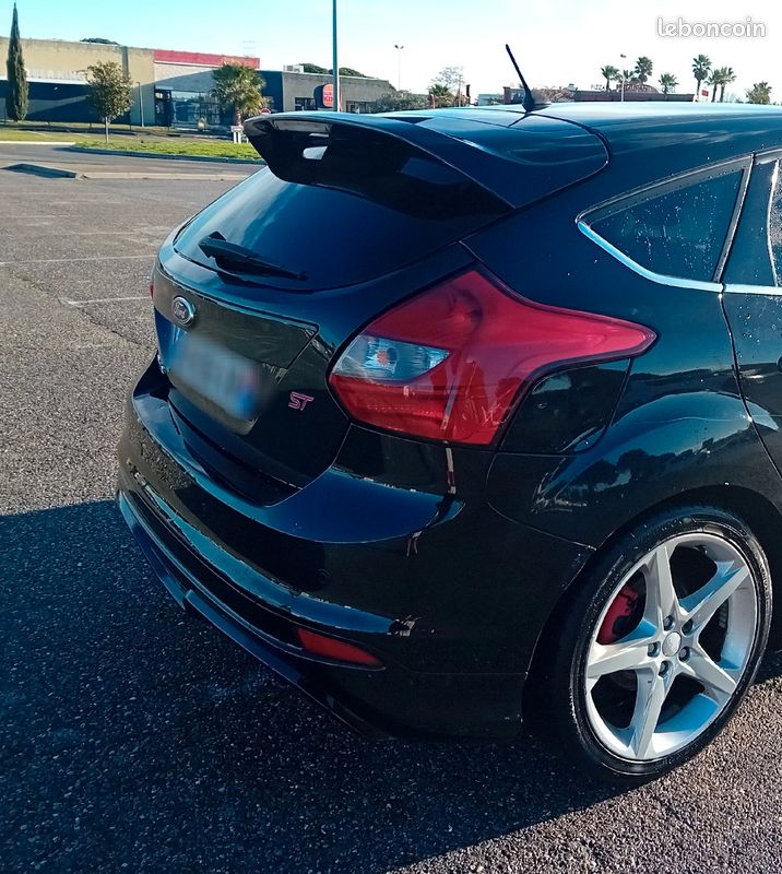 Ford focus (image 2)