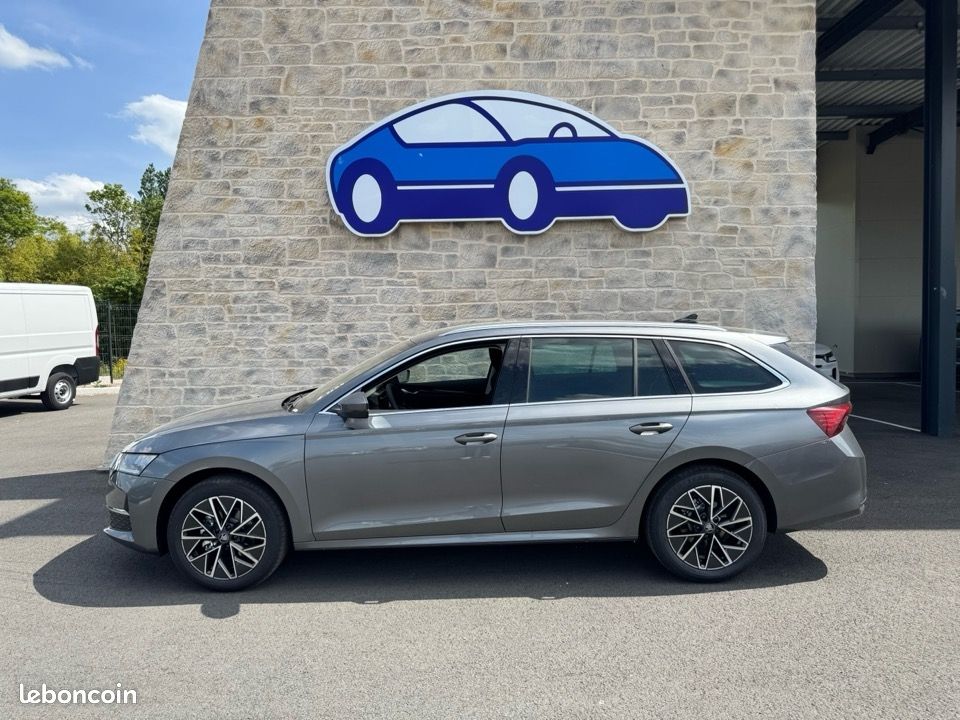 Skoda OCTAVIA COMBI 2.0 TDI SCR 150CH SELECTION DSG7 (image 8)