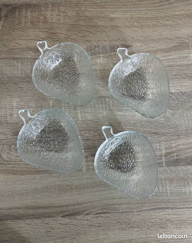 Lot De 9 Coupelles En Verre Moulé Vintage - Décor Point De Diamant Et Fruits - Diamètre 12 Cm - France