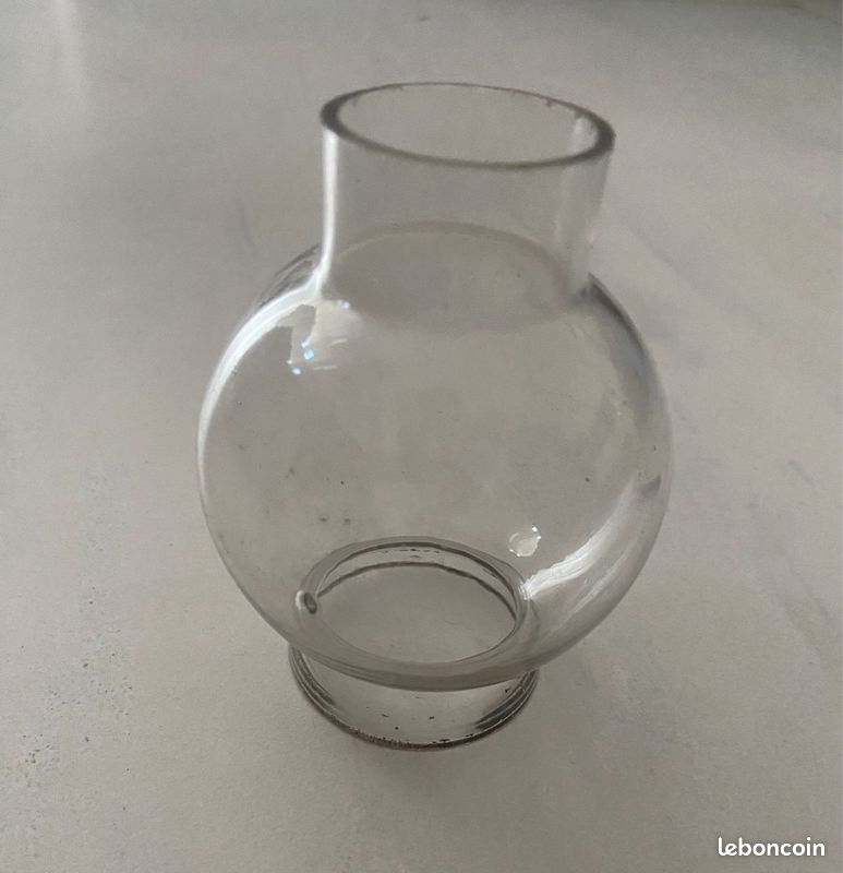 Verre, petit globe lampe à pétrole (image 1)