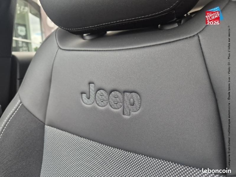 Jeep Avenger 1.2 Turbo T3 110ch e-Hybrid Summit BVR6 (image 30)