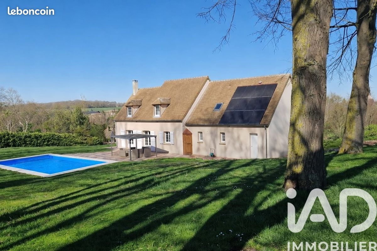 Maison 8 pièces 197 m² · à Septeuil · 197 m² · 598 000 €