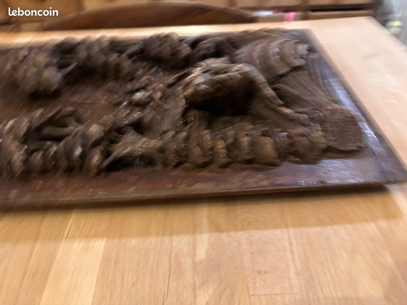 Ancien bas relief en bois sculpté - scène moyenâgeuse de chasse au cerf (image 10)