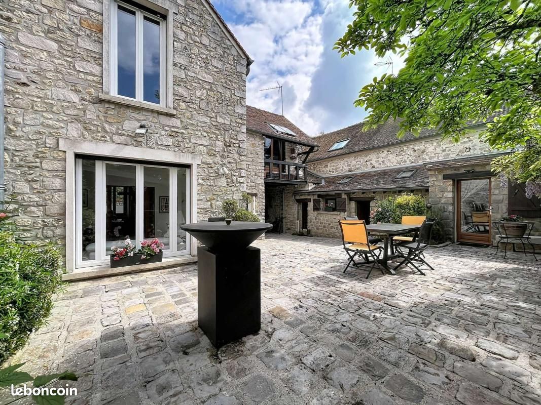 Maison 4 pièces 112 m² · à Saint-Martin-en-Bière · 112 m² · 2 100 €/mois