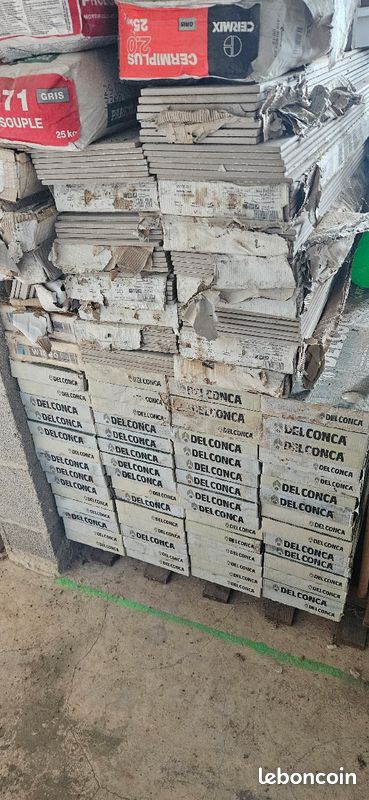 A vendre carrelage, parquet et autres (image 2)