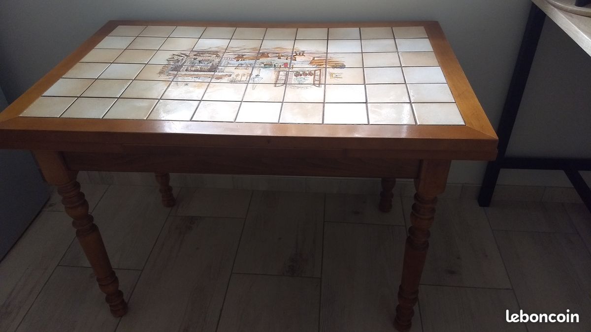 Table de Cuisine (image 1)