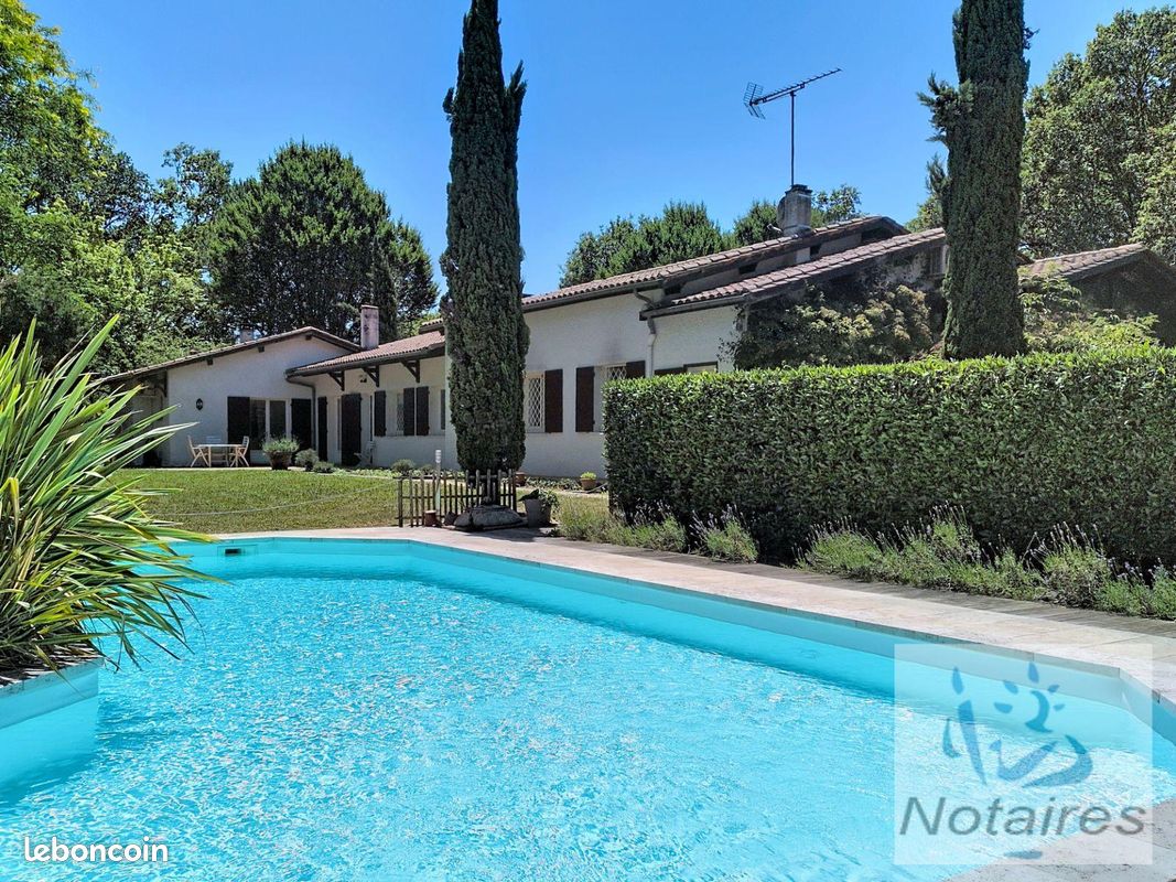 Maison 7 pièces 278 m² · à Cénac · 278 m² · 832 000 €