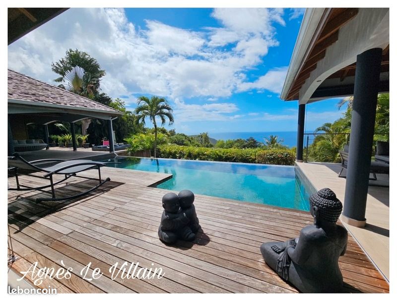Maison 4 pièces 148 m² · à Pointe-Noire · 148 m² · 900 000 €