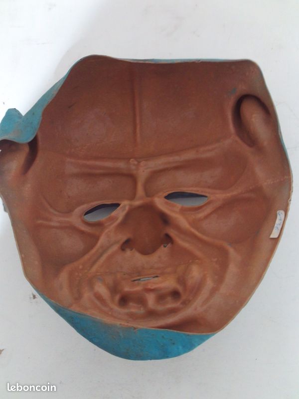 Mask Halloween (9) diable bleu. Contact par Tel demandé (image 7)