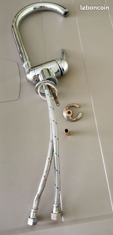 Robinet mitigeur d'évier (image 1)