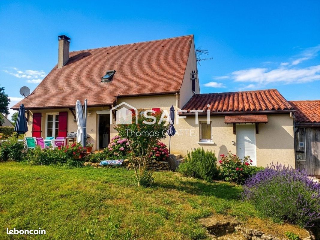 Maison 6 pièces 126 m² · à Salignac-Eyvigues · 126 m² · 243 500 €