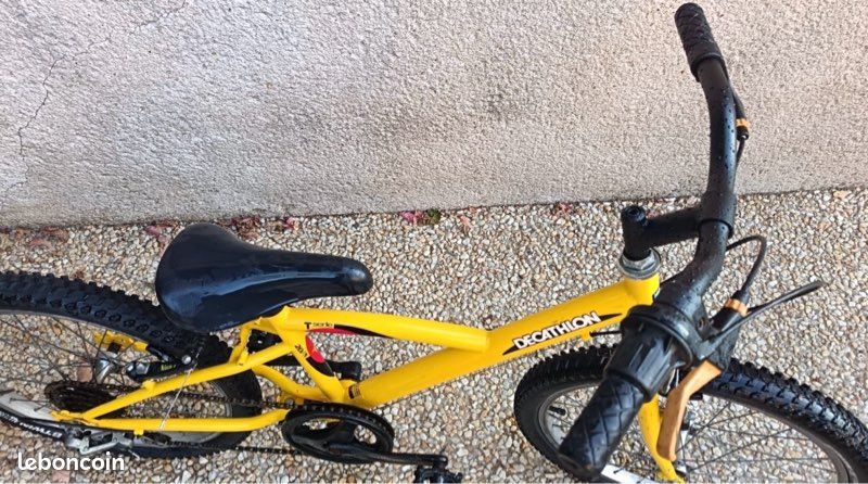 Vélo décathlon 20 pouces avec 5 vitesses en bon état et vérifié et béquille à 45 (image 2)