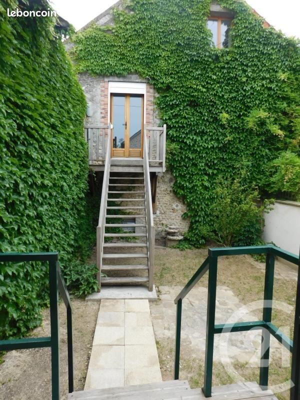 Maison 3 pièces 74 m² · à Étampes · 74 m² · 980 €